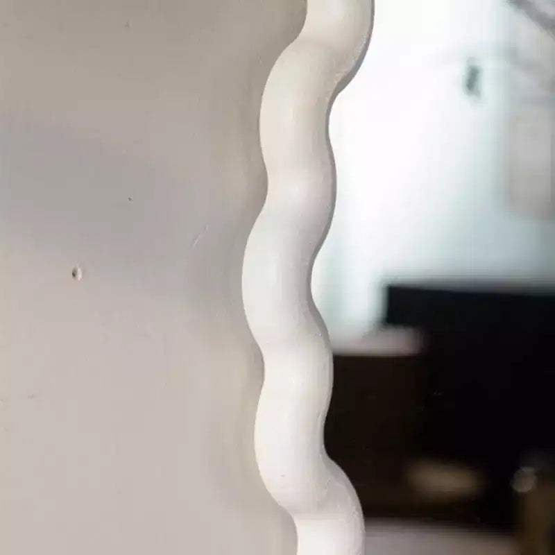Modern Scalloped Round Wall Mirror