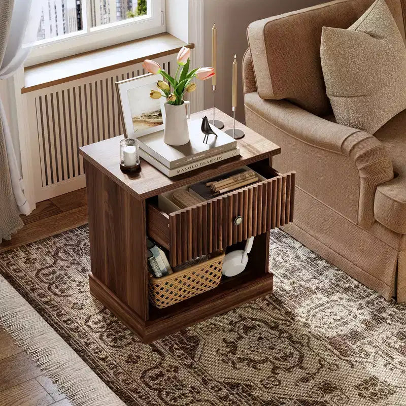 Fluted Nightstand with Drawer, Mid Century Modern Bedside Table, Wood Accent End Table for Bedroom, Living Room Side Table for Small Spaces, Brown